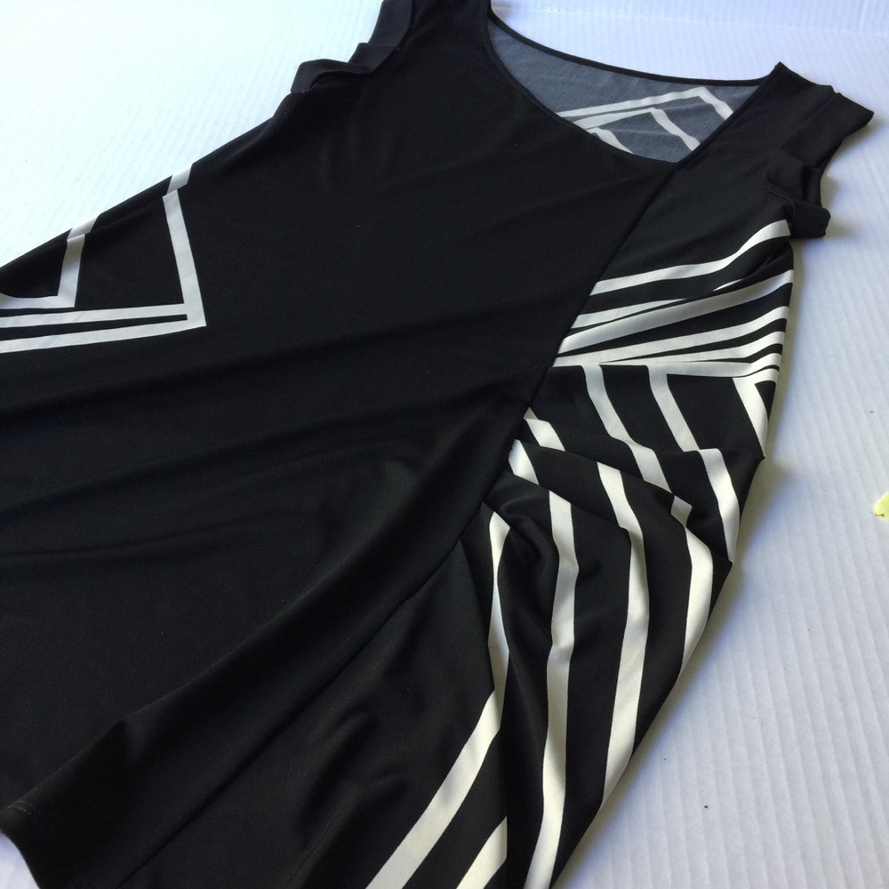 bcbg maxazria • black white coctail dress - Picture 7 of 9
